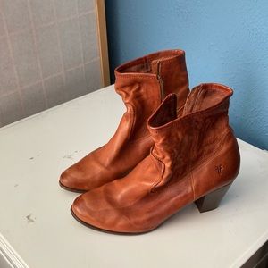 Frye boots, size 10. Cognac brown color. Leather. Great condition!
